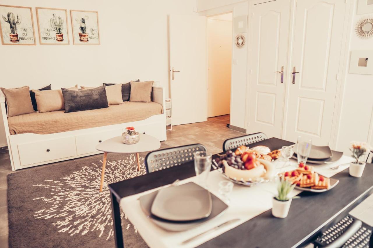 Magnifique Studio Centre Ville Toulon - Spacieux Climatisation Calme Rare Pas De Parking Prive Stationnement Gratuit Dans La Rue Ngoại thất bức ảnh