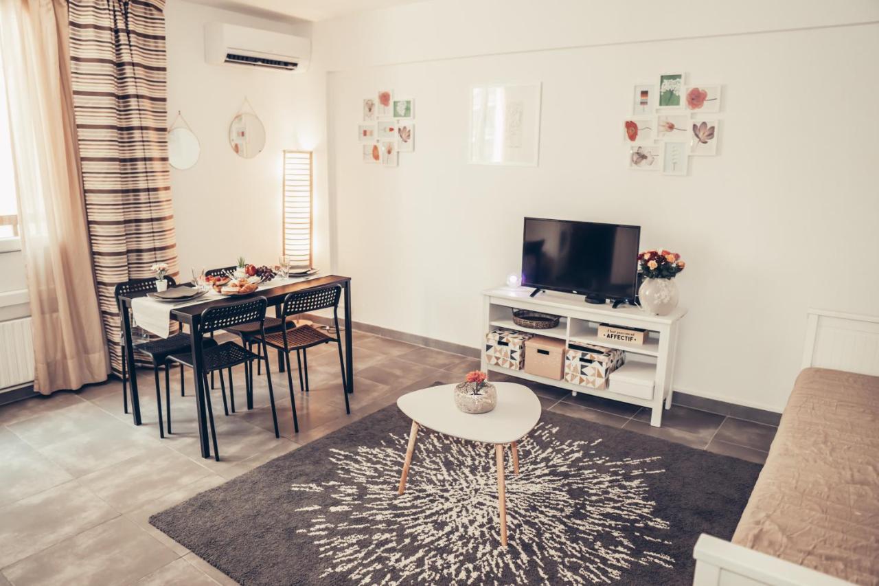 Magnifique Studio Centre Ville Toulon - Spacieux Climatisation Calme Rare Pas De Parking Prive Stationnement Gratuit Dans La Rue Ngoại thất bức ảnh
